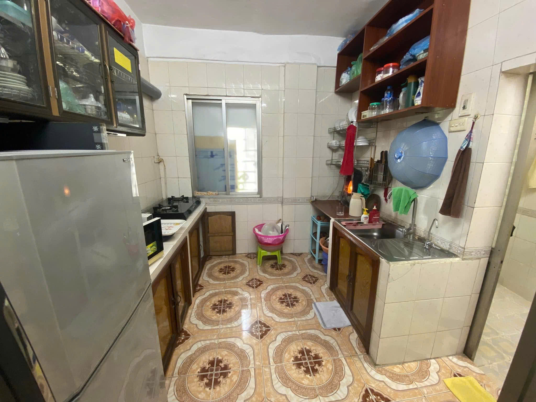 Cho thuê căn hộ Tập thể tầng 5 Thái Thịnh, 65m2, 2 ngủ, 8 Triệu Full đồ vào ngay - Ảnh 3
